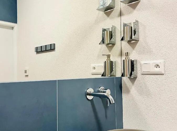 Lägenhet Timeless Old Centre With 2 Bathrooms And Balcony Bratislava