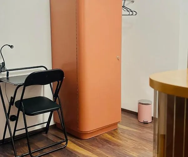 Lägenhet Timeless Old Centre With 2 Bathrooms And Balcony *